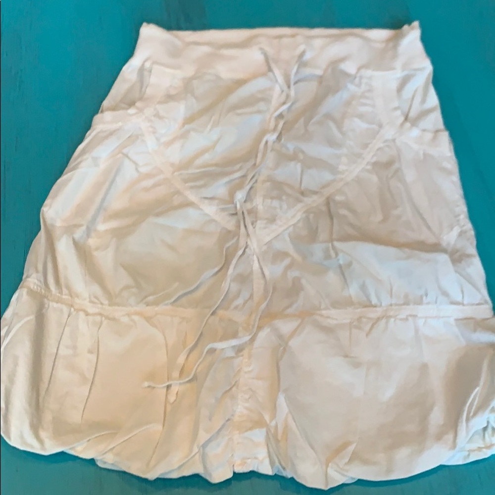 XCVI White Bubble hem skirt